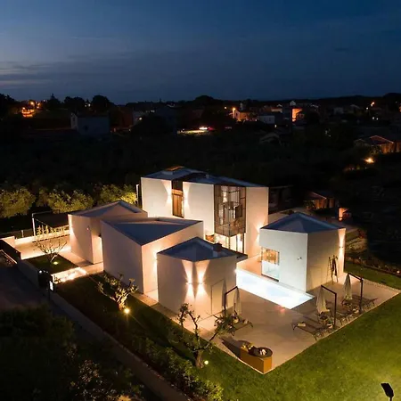 Holiday home Ruzic