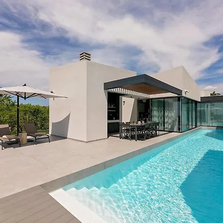 Holiday home Ruzic *